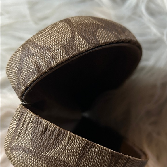 Coach Sunglasses case Khaki & Tan Hard Shell - Picture 13 of 13